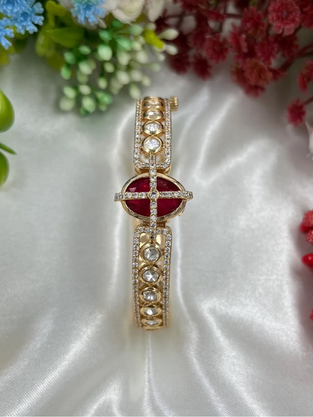 Moissanite Kundan Bracelet (Openable)